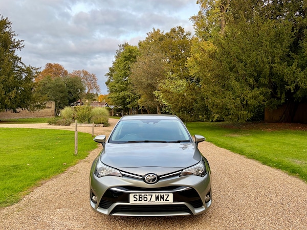 Used Toyota Avensis 2018 for sale - 76207176: Photo 12