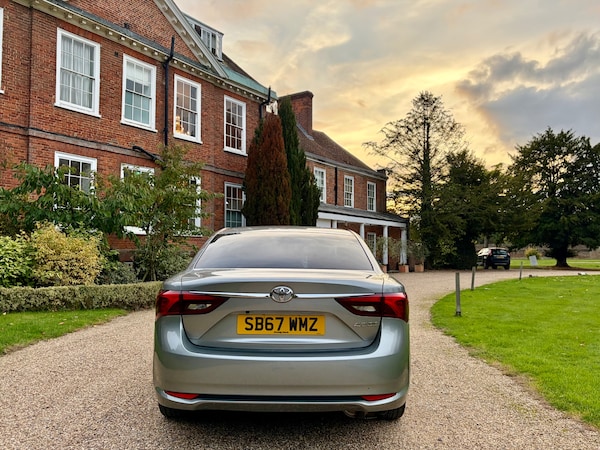 Used Toyota Avensis 2018 for sale - 76207176: Photo 13