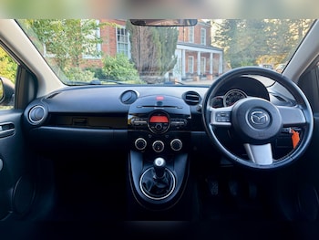 Used Mazda Mazda2 2011 for sale - 79495811: Photo