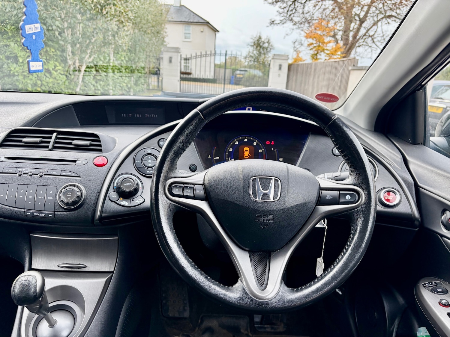 Used Honda Civic 2010 for sale - 76380388: Photo 26