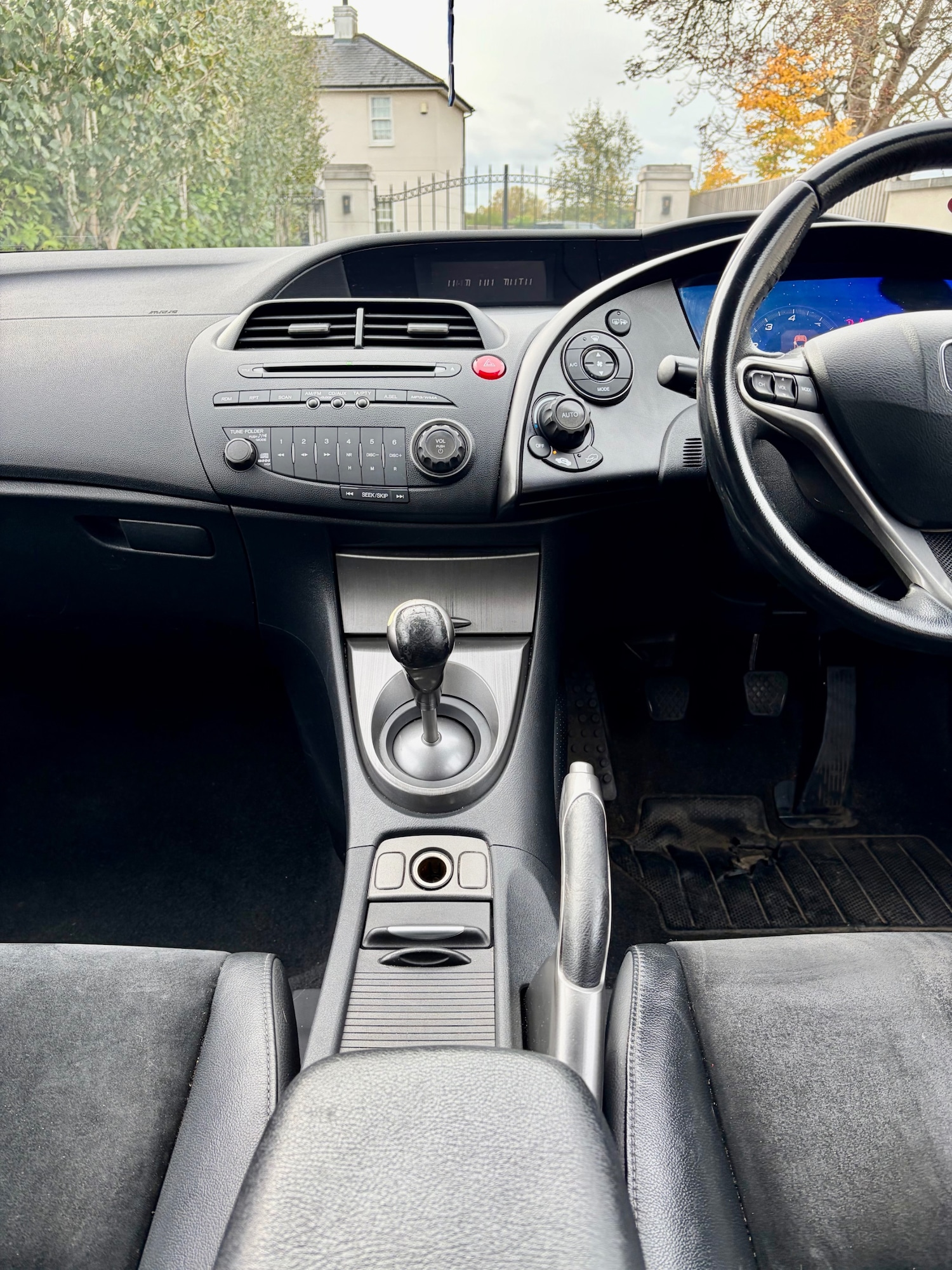 Used Honda Civic 2010 for sale - 76380388: Photo 6