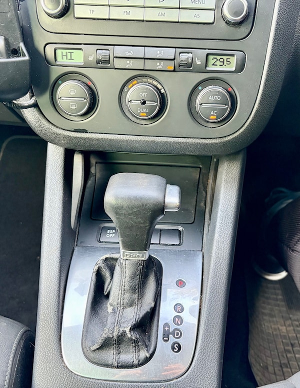 Used Volkswagen Golf 2008 for sale - 76207622: Photo 4