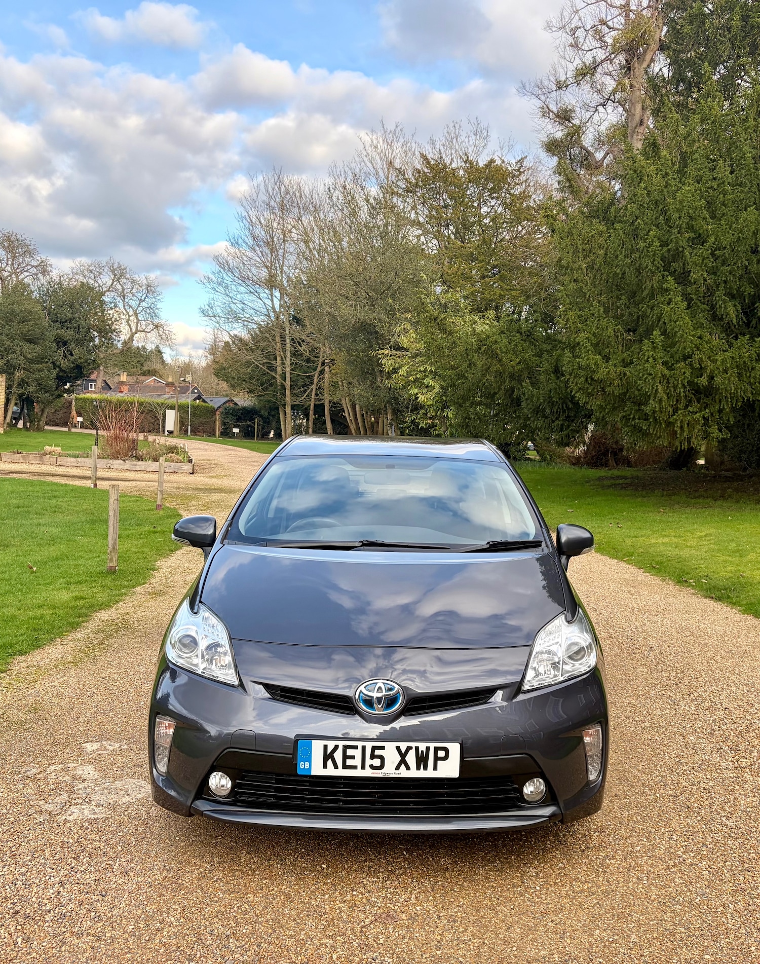 Used Toyota Prius 2015 for sale - 78064898: Photo 2