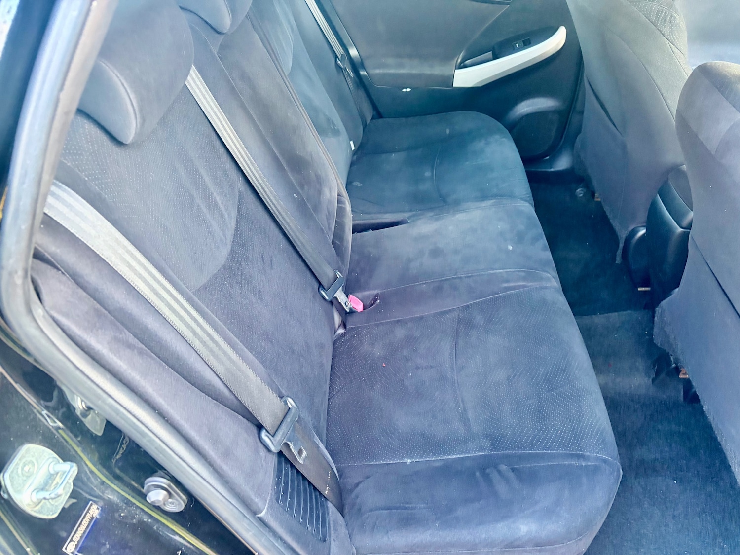 Used Toyota Prius 2015 for sale - 78064898: Photo 4