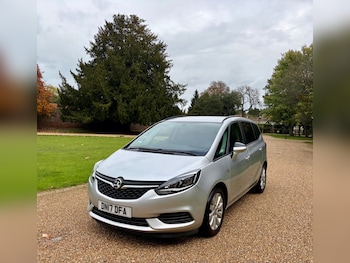 2017 (17) - 1.4T Design 5dr