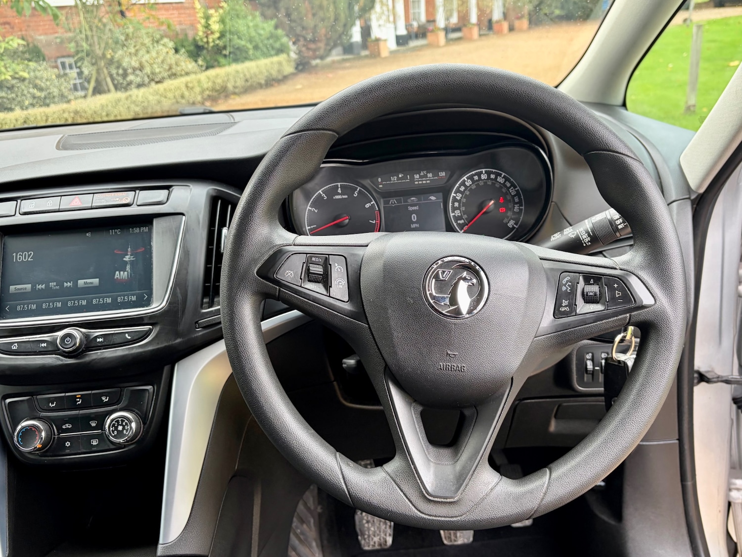 Used Vauxhall Zafira 2017 for sale - 76354879: Photo 29