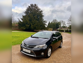 Used Toyota Auris 2014 for sale - 77501876: Photo
