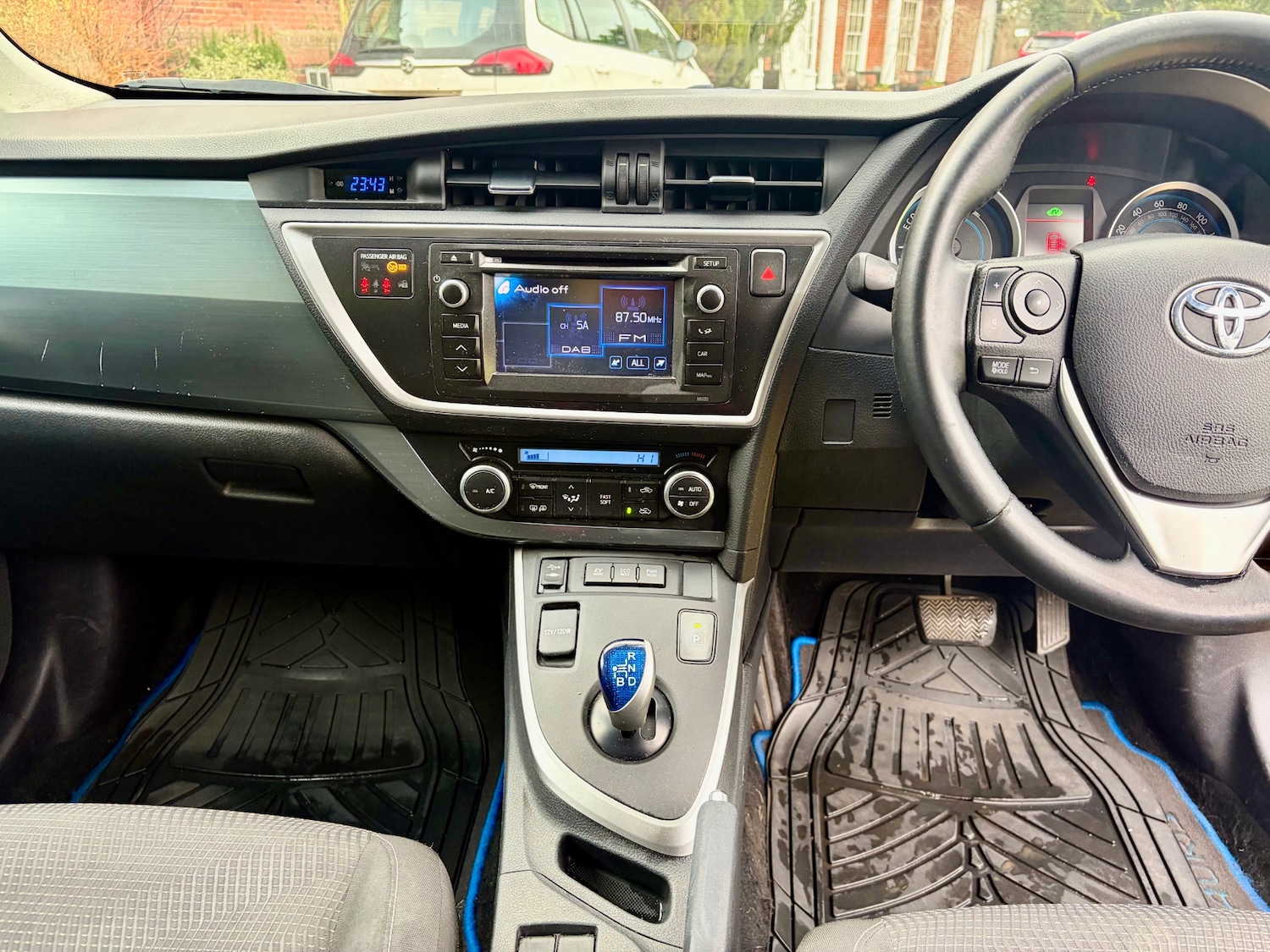 Used Toyota Auris 2014 for sale - 77501876: Photo 21