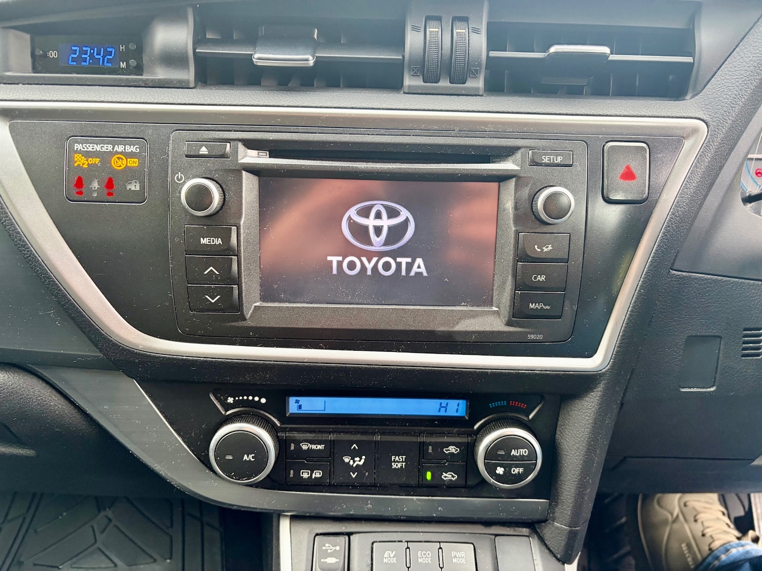 Used Toyota Auris 2014 for sale - 77501876: Photo 6