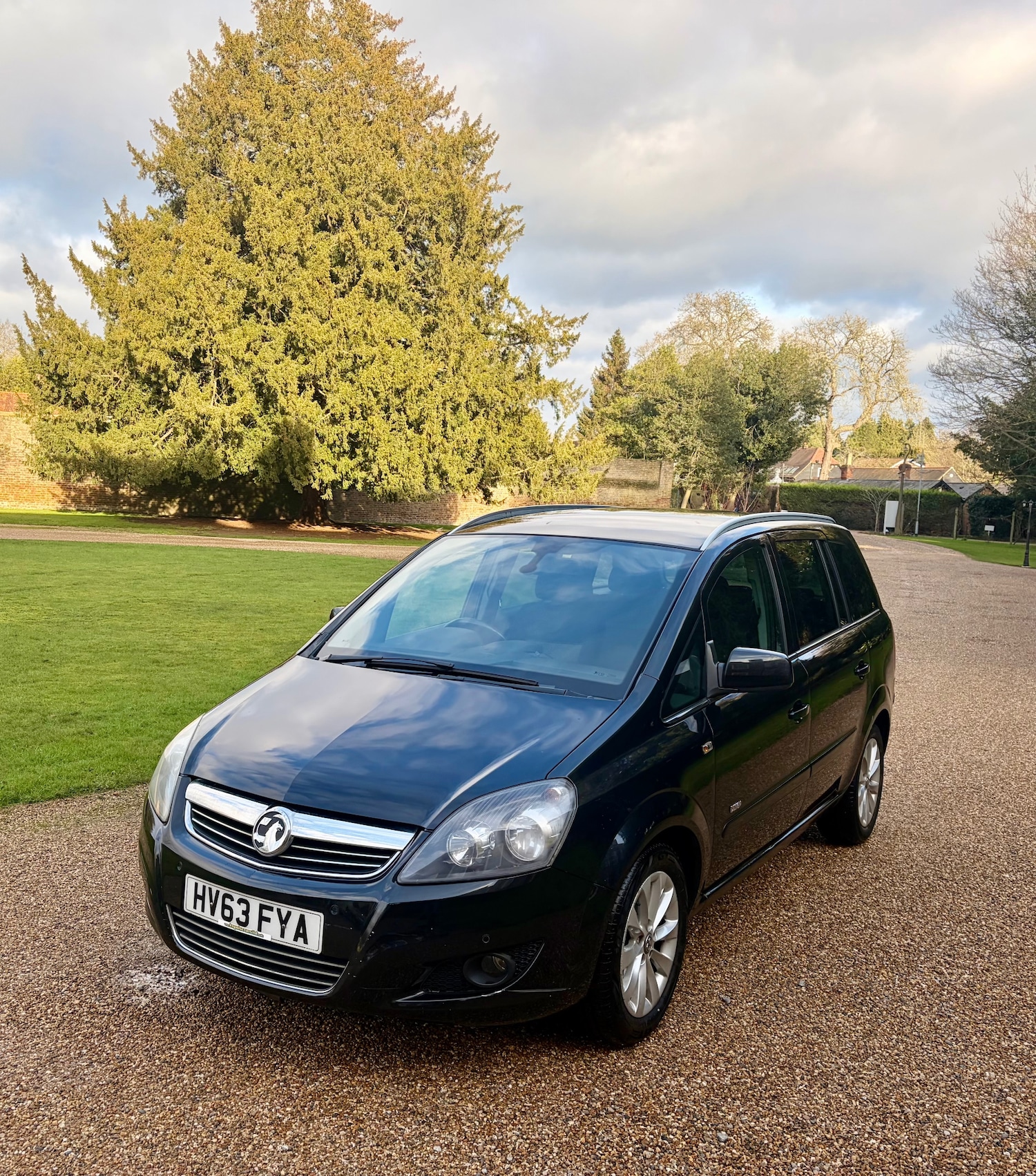Used Vauxhall Zafira 2013 for sale - 77260958: Photo 2