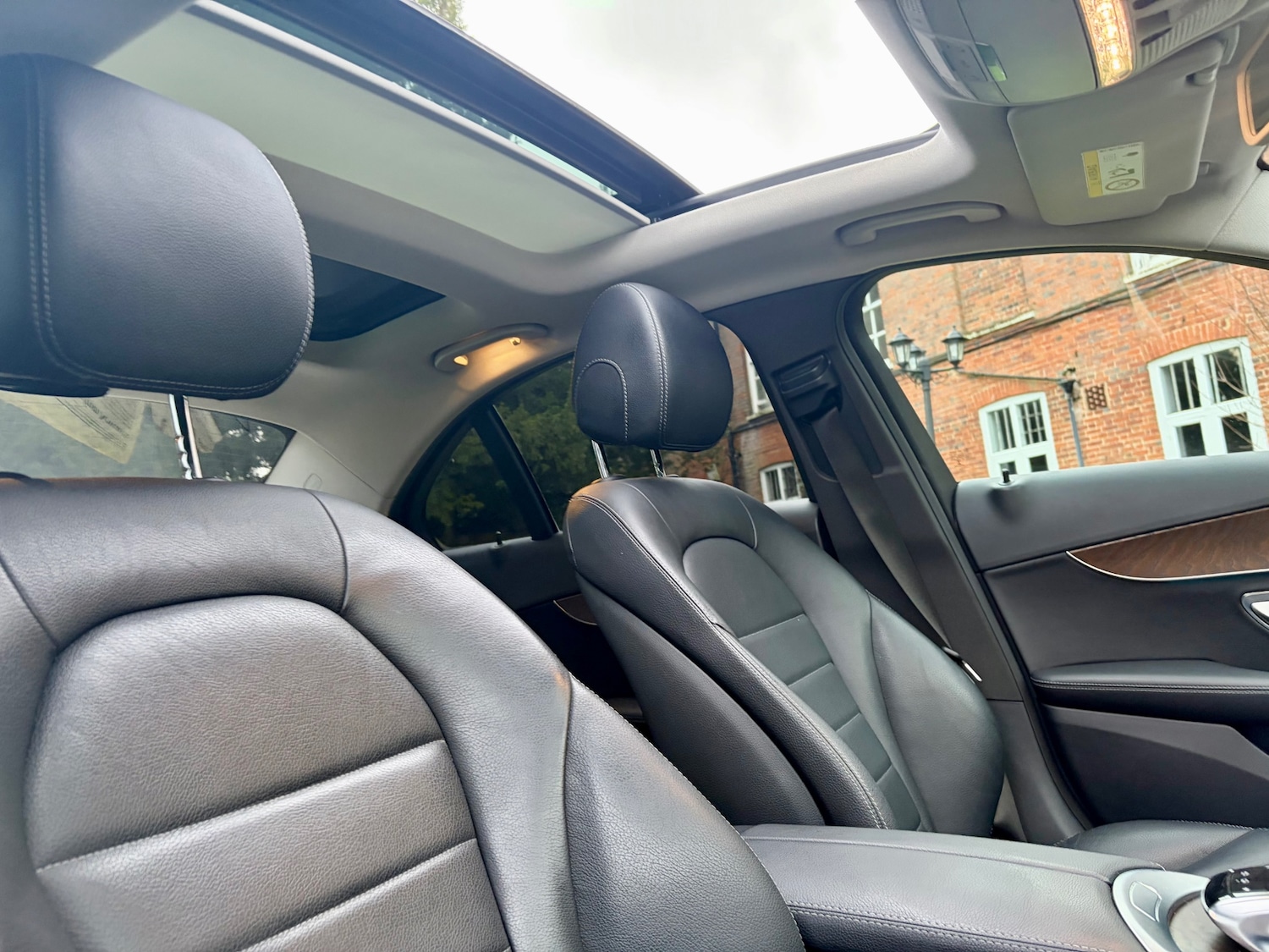 Used Mercedes-Benz C Class 2017 for sale - 77508765: Photo 32