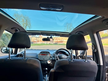 Used Honda Jazz 2013 for sale - 77020683: Photo