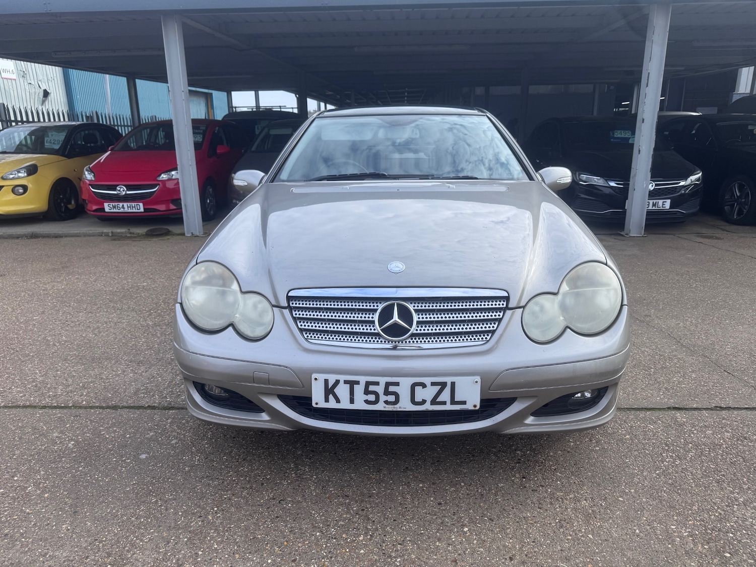 Used Mercedes-Benz C Class 2006 for sale - 77812939: Photo 3