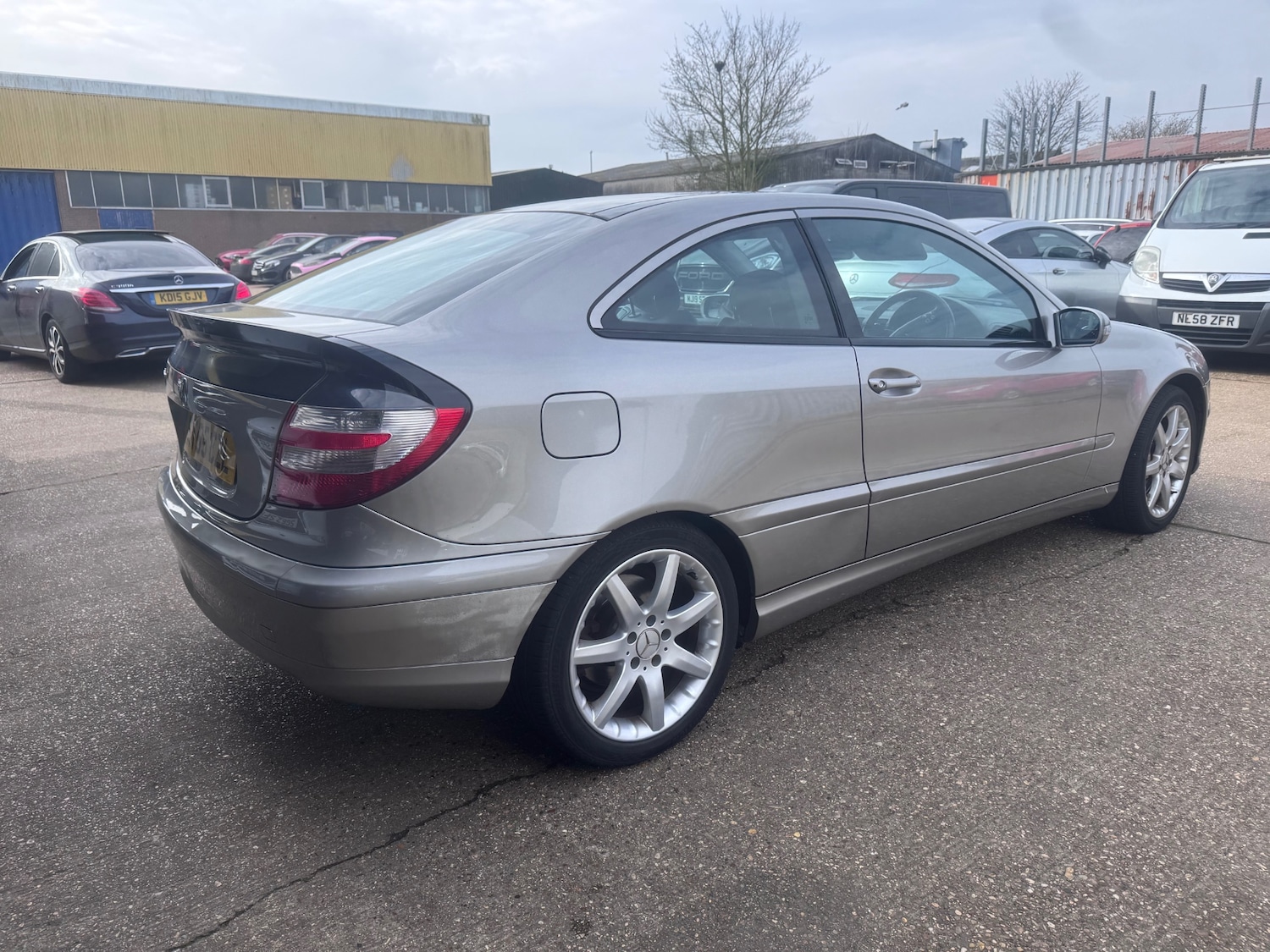 Used Mercedes-Benz C Class 2006 for sale - 77812939: Photo 7