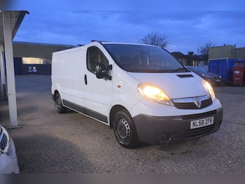 Vauxhall Vivaro feature image