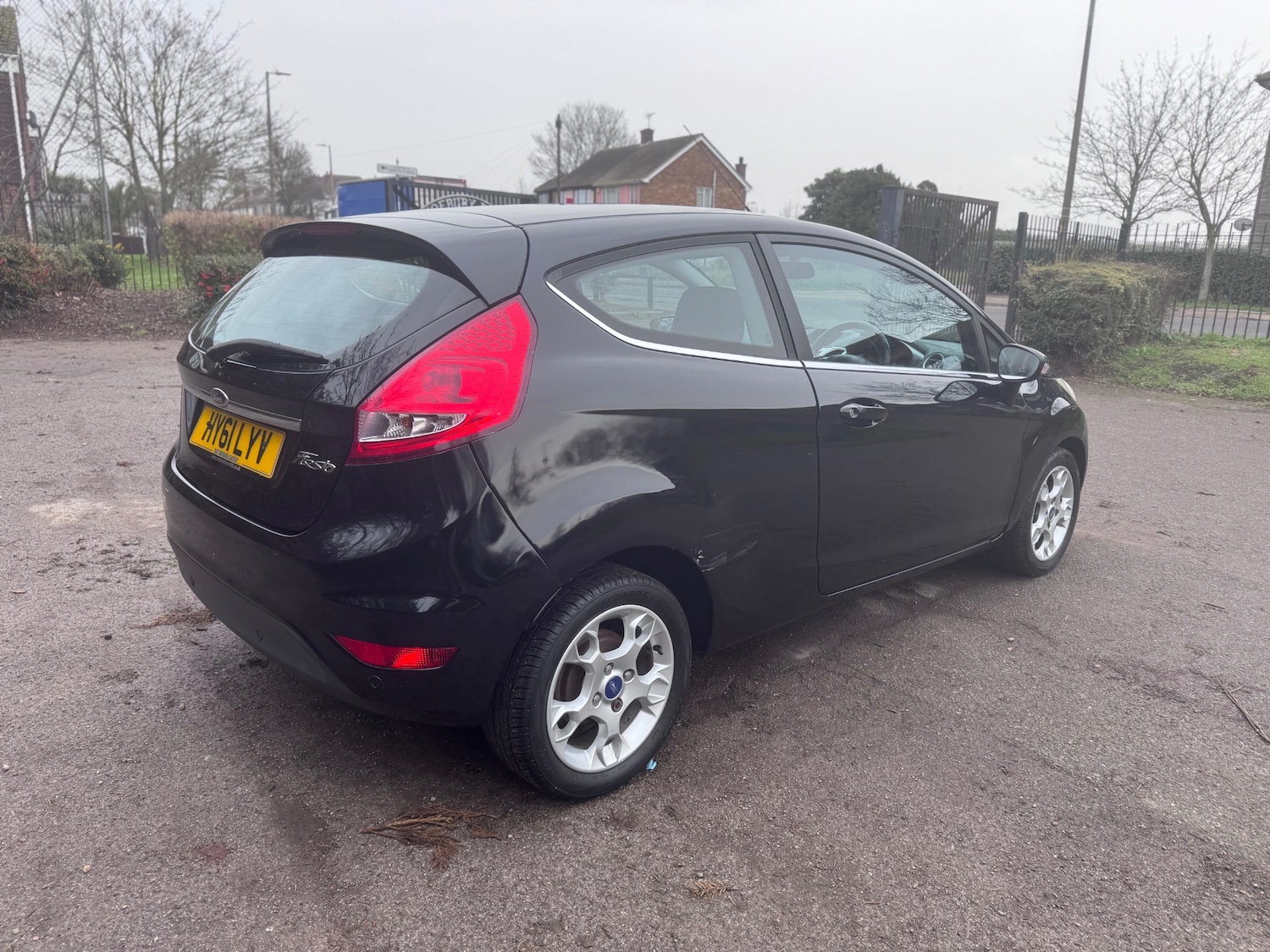 Used Ford Fiesta 2011 for sale - 77323872: Photo 3
