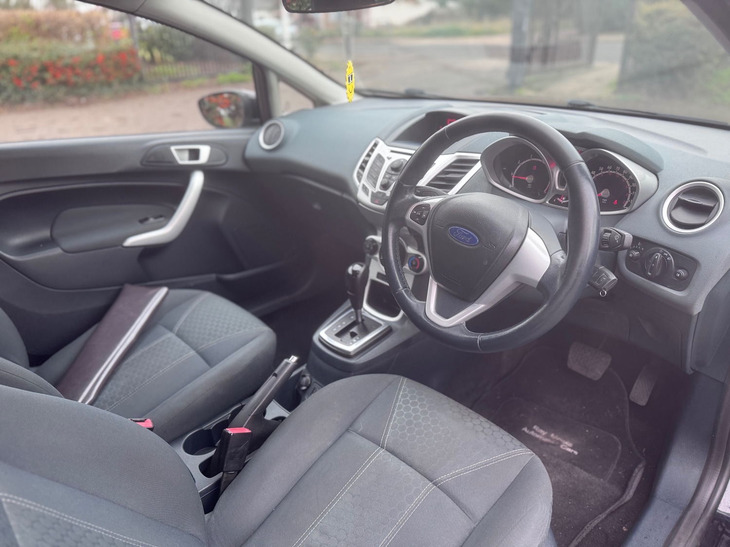 Used Ford Fiesta 2011 for sale - 77323872: Photo 8