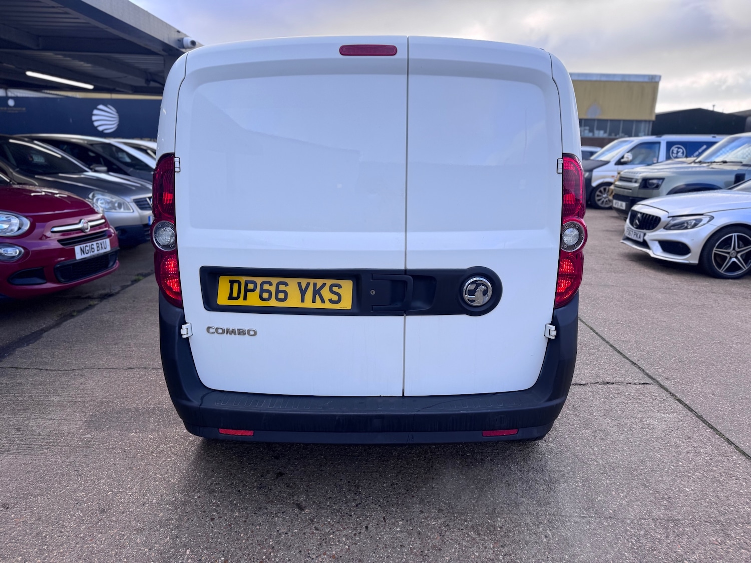 Used Vauxhall Combo 2016 for sale - 77159491: Photo 3