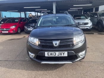Used Dacia Sandero Stepway 2013 for sale - 77639640: Photo