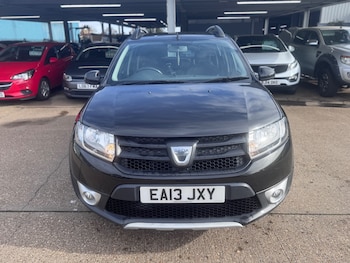 Used Dacia Sandero Stepway 2013 for sale - 77639640: Photo