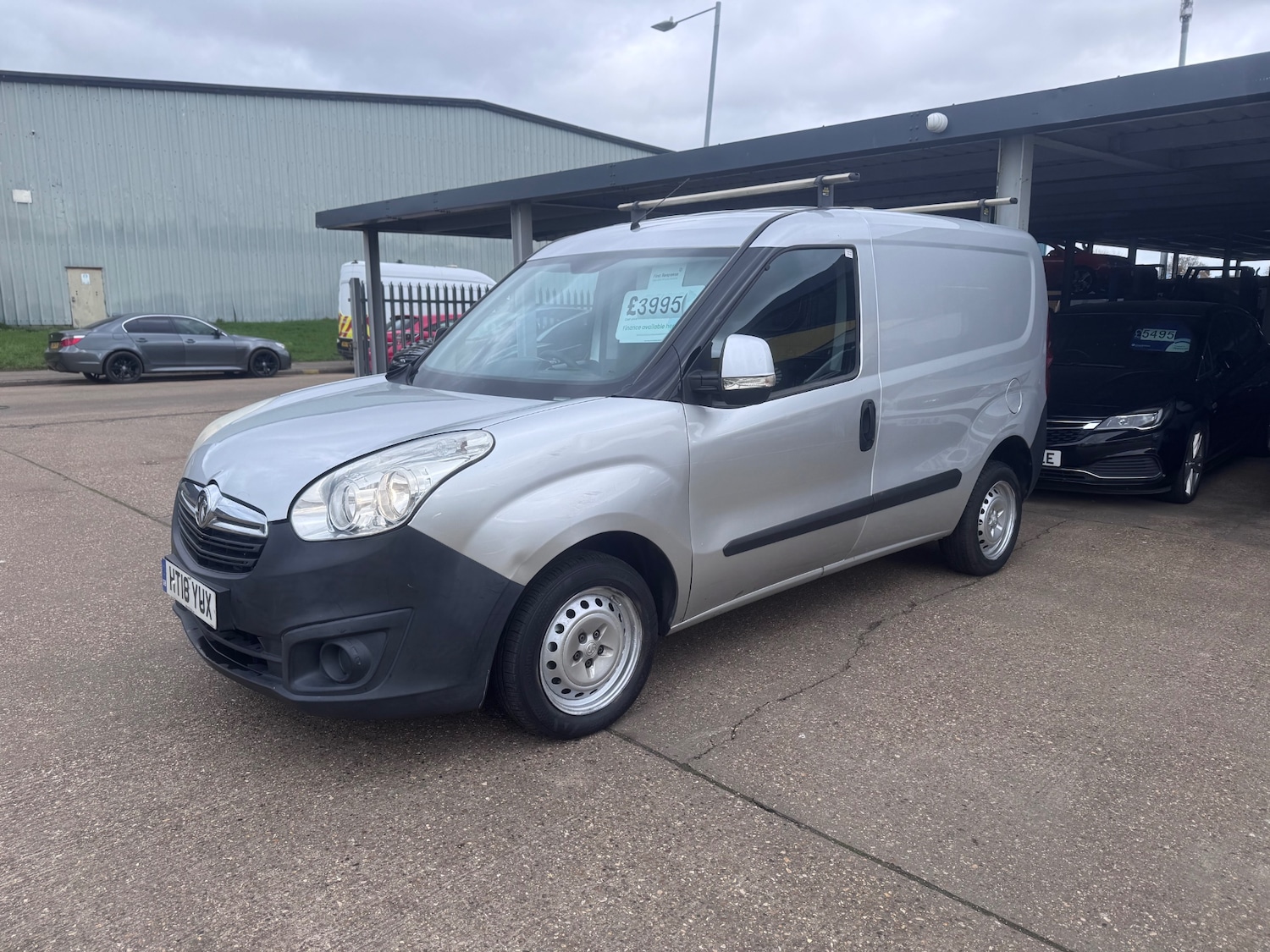 Used Vauxhall Combo 2018 for sale - 77676932: Photo 3