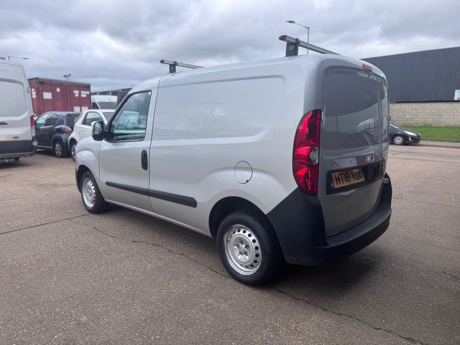 Used Vauxhall Combo 2018 for sale - 77676932: Photo 4