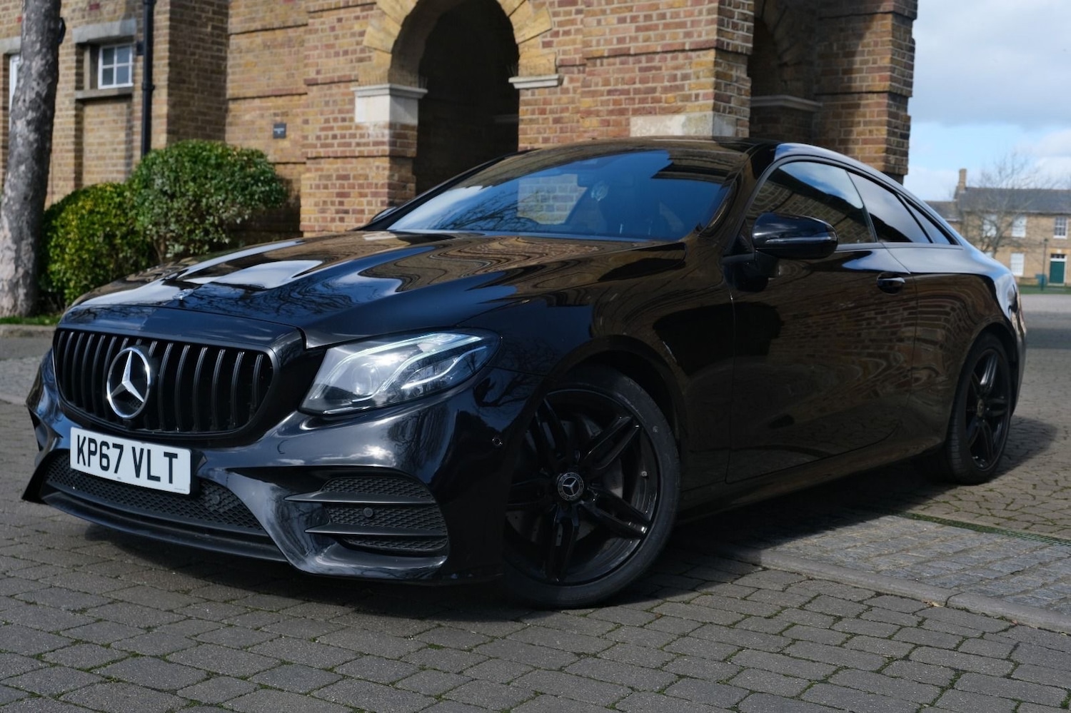 Used Mercedes-Benz E Class 2017 for sale - 78091833: Photo 2