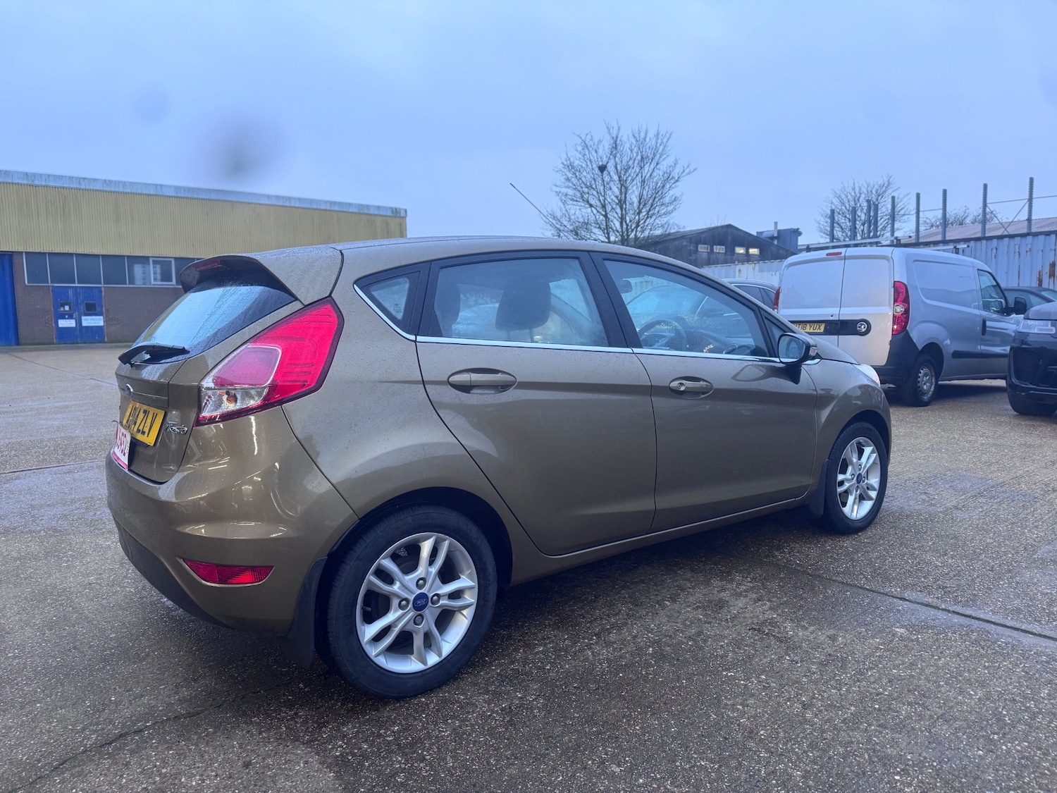 Used Ford Fiesta 2014 for sale - 77643976: Photo 2