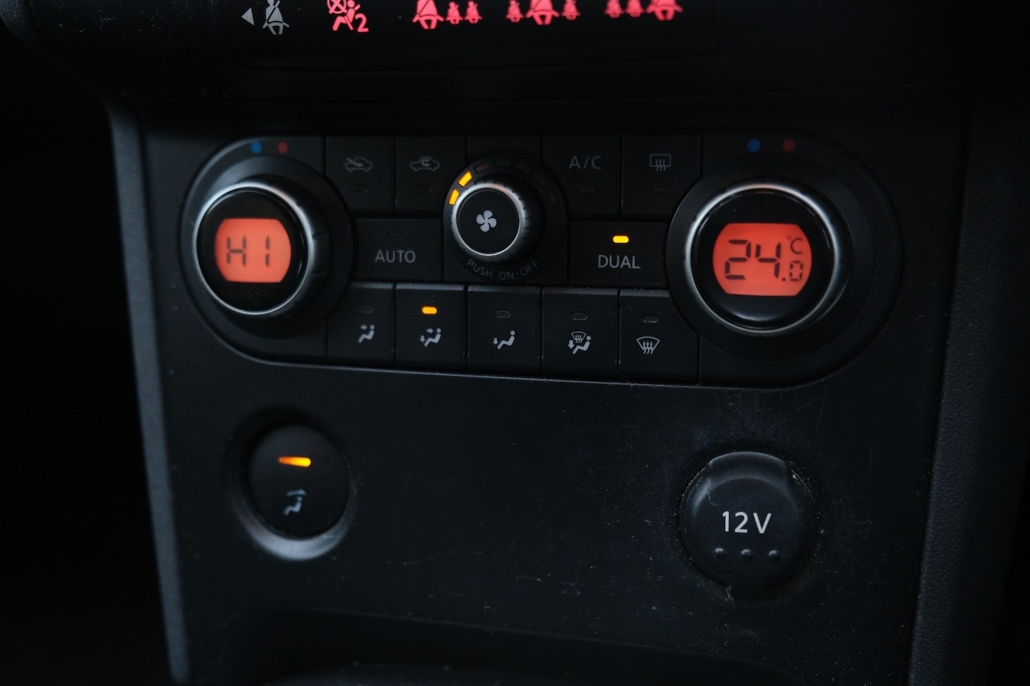 Used Nissan Qashqai 2011 for sale - 77071241: Photo 11