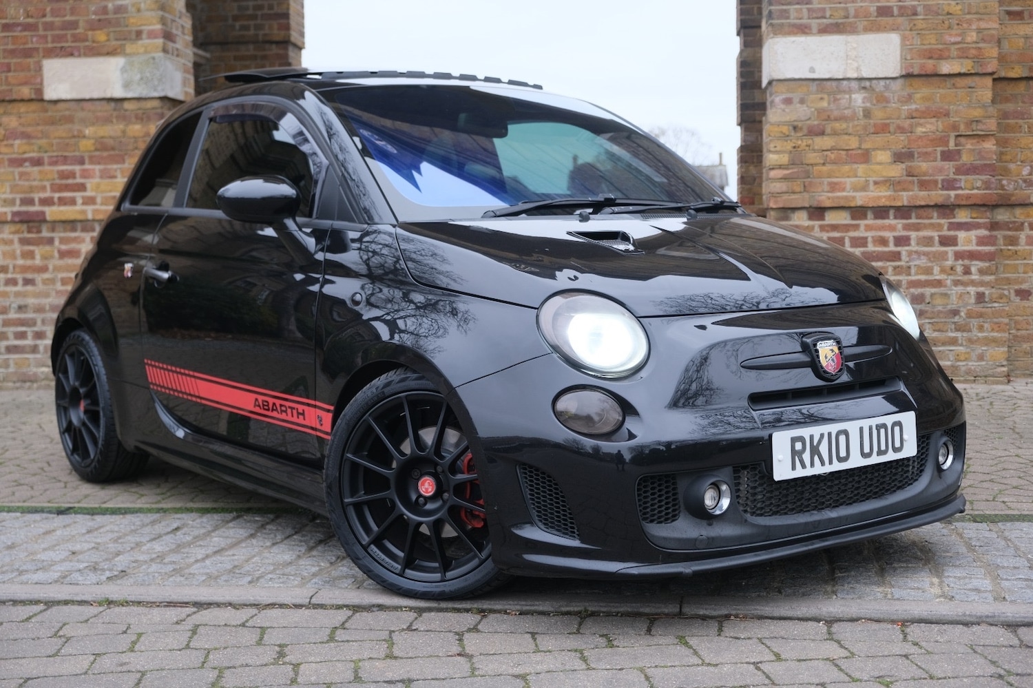Used Abarth 500 2010 for sale - 77071144: Photo 1