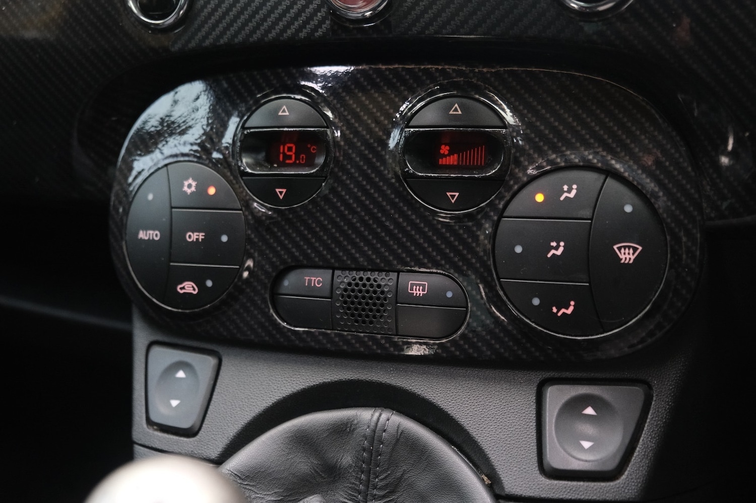 Used Abarth 500 2010 for sale - 77071144: Photo 17