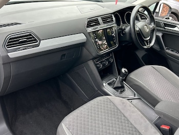 Used Volkswagen Tiguan 2018 for sale - 75283842: Photo