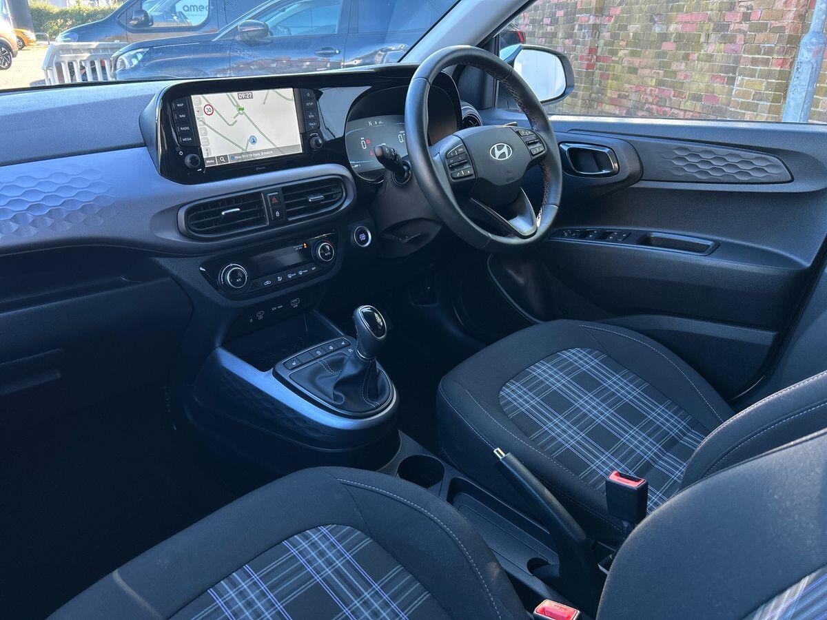 Used Hyundai i10 2024 for sale - 76249575: Photo 2