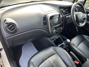 Used Renault Captur 2018 for sale - 78251941: Photo