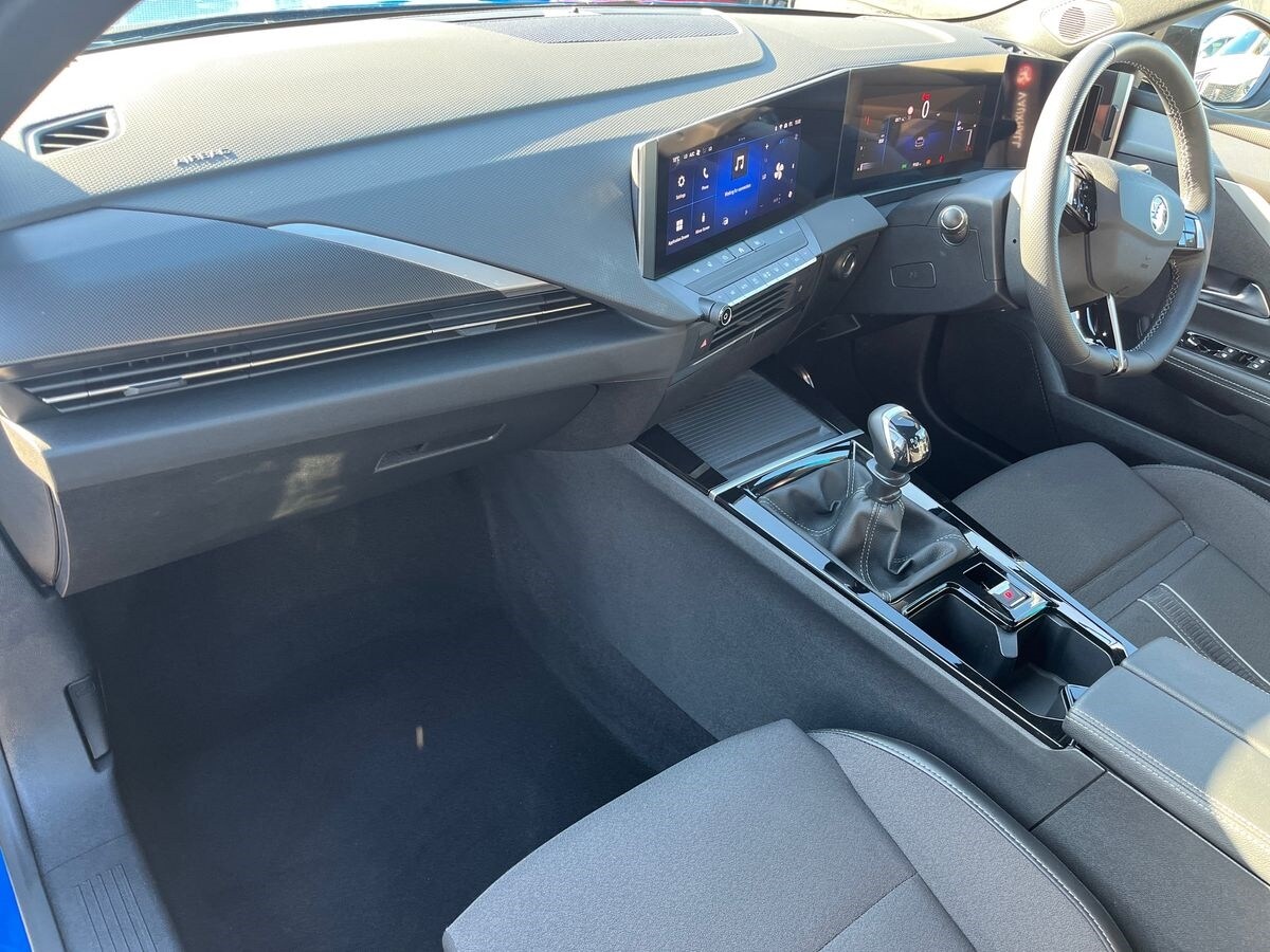 Used Vauxhall Astra 2023 for sale - 77897676: Photo 2