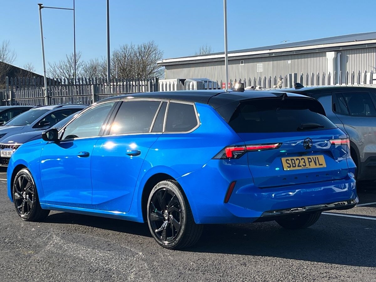 Used Vauxhall Astra 2023 for sale - 77897676: Photo 3