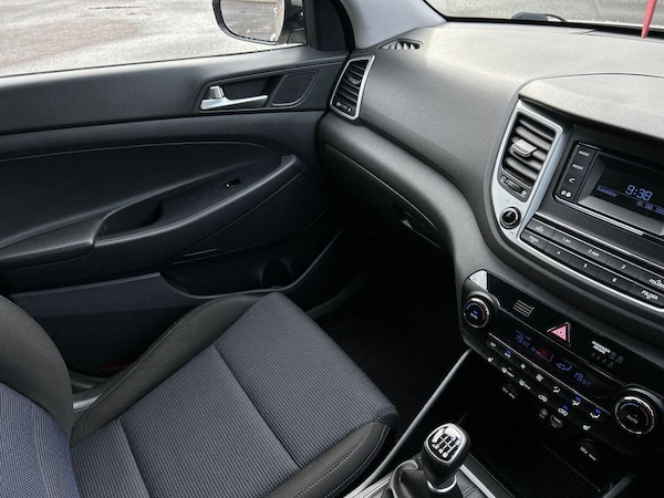 Used Hyundai TUCSON 2017 for sale - 76299988: Photo 32