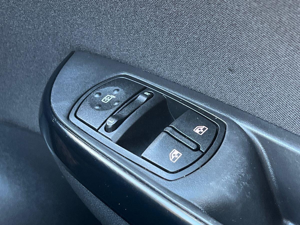 Used Vauxhall Corsa 2019 for sale - 76902560: Photo 33