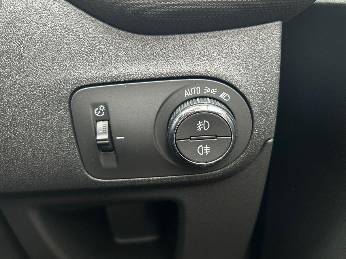 Used Vauxhall Crossland 2024 for sale - 76488339: Photo 28