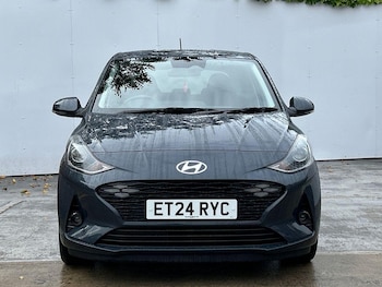 Used Hyundai i10 2024 for sale - 76249588: Photo