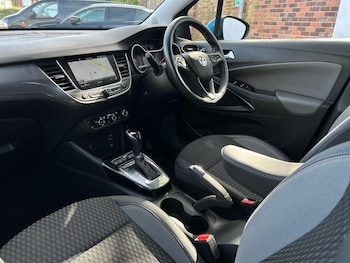 Used Vauxhall Crossland X 2019 for sale - 76047324: Photo 2