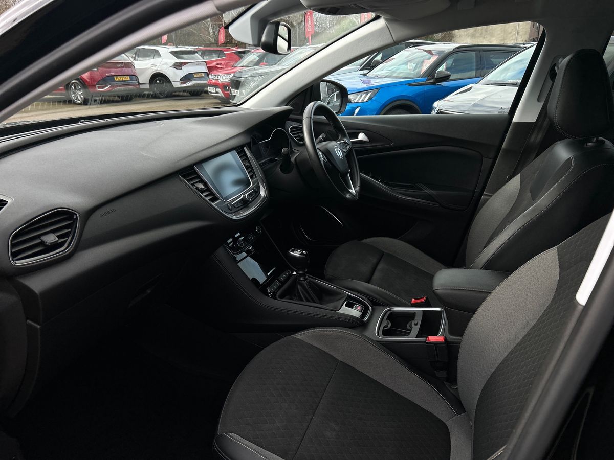 Used Vauxhall Grandland X 2021 for sale - 77650585: Photo 2