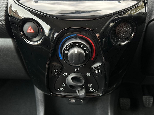 Used Citroen C1 2020 for sale - 76220289: Photo 32