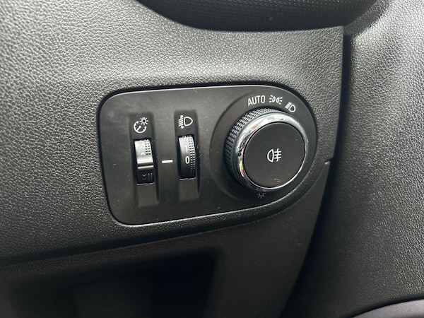Used Vauxhall Crossland 2022 for sale - 76300524: Photo 27