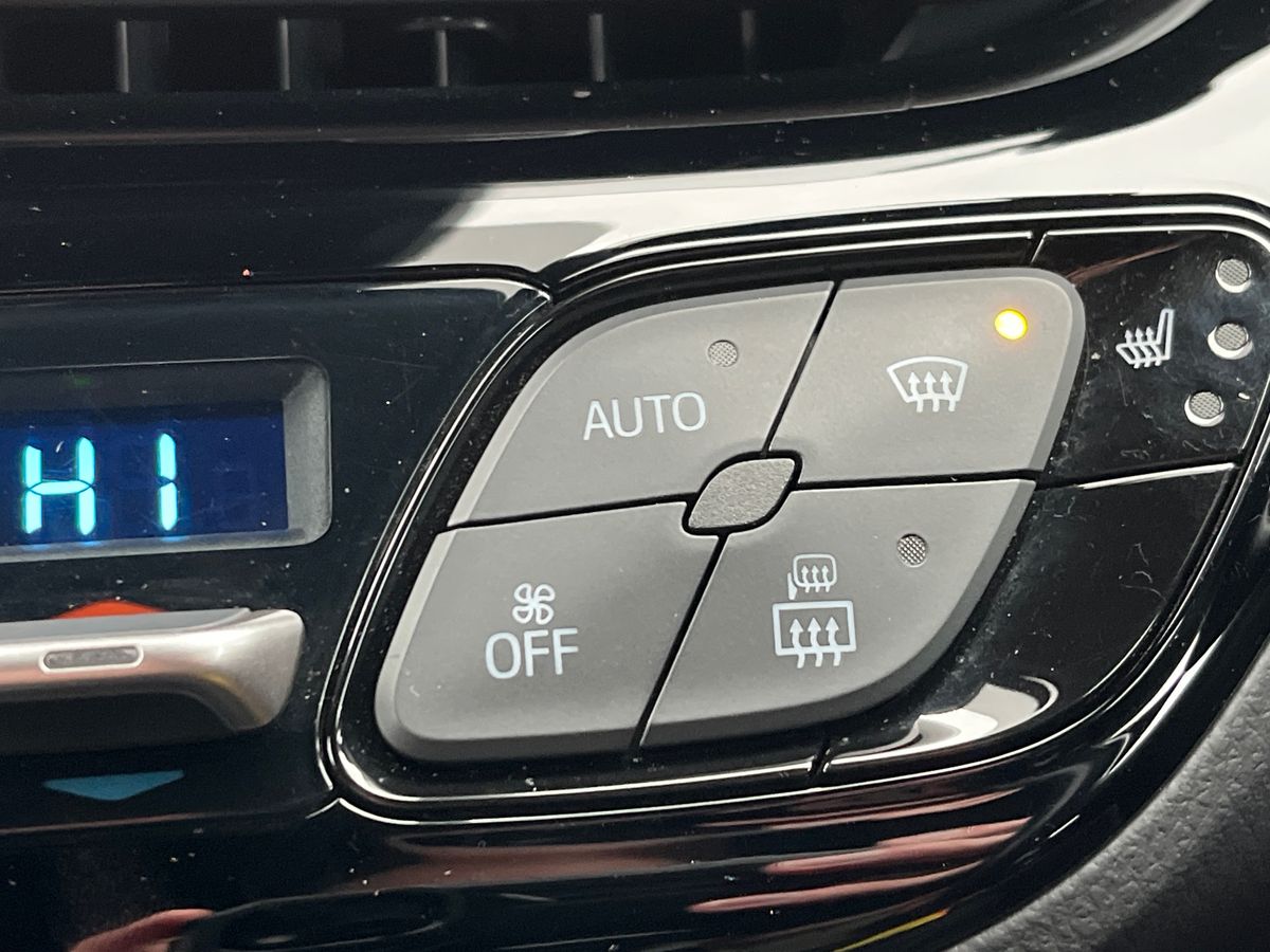 Used Toyota C-HR 2022 for sale - 76577614: Photo 32