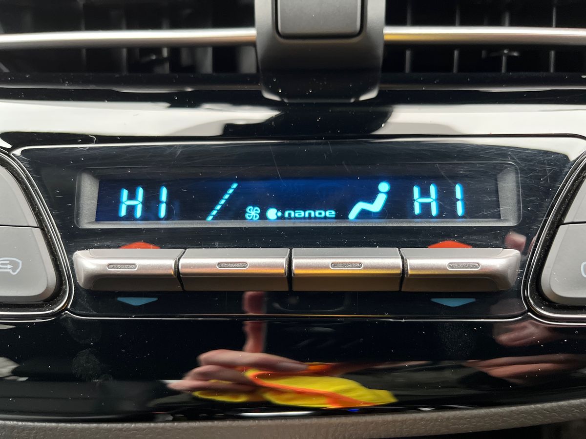 Used Toyota C-HR 2022 for sale - 76577614: Photo 34