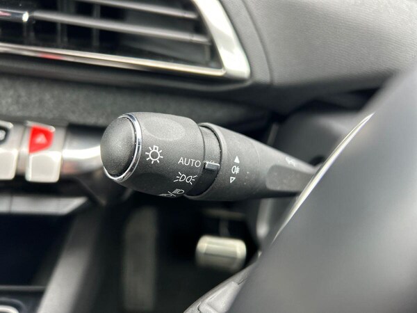Used Peugeot 5008 2023 for sale - 76300122: Photo 27