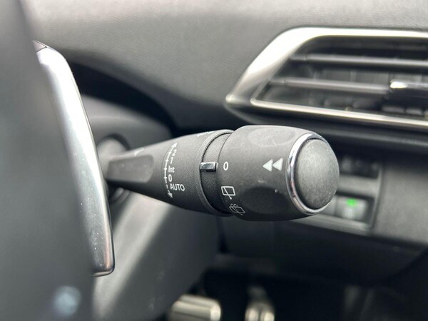 Used Peugeot 5008 2023 for sale - 76300122: Photo 28
