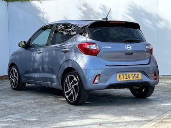 Used Hyundai i10 2024 for sale - 76249553: Photo