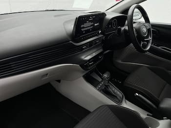 Used Hyundai i20 2022 for sale - 79710227: Photo